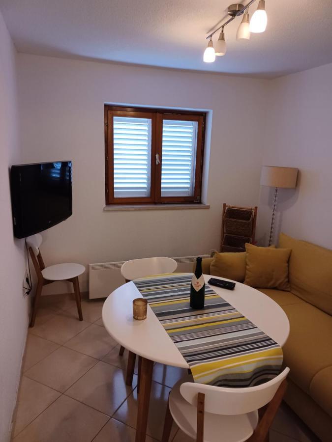 Altea Holidey Home With Jacuzzi And Free Parking Makarska Exterior photo